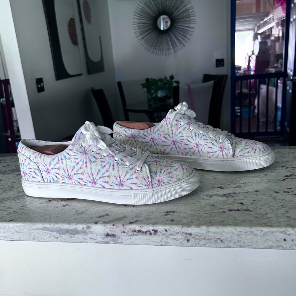 FREE GIFT/ J. CREW TIE DYE SNEAKERS